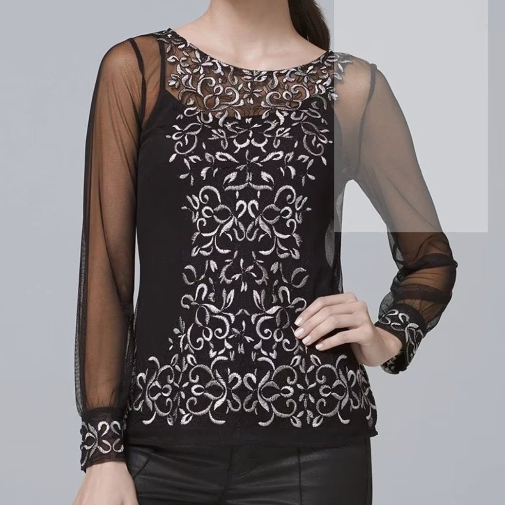 Women's White House Black Market Mesh Embroidered Blouse Size XS Petite